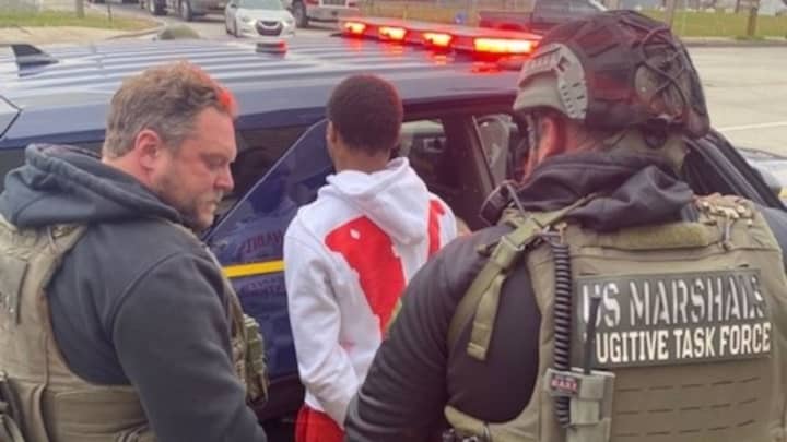 Demario Julian being arrested by US Marshals in Chester, Pa.