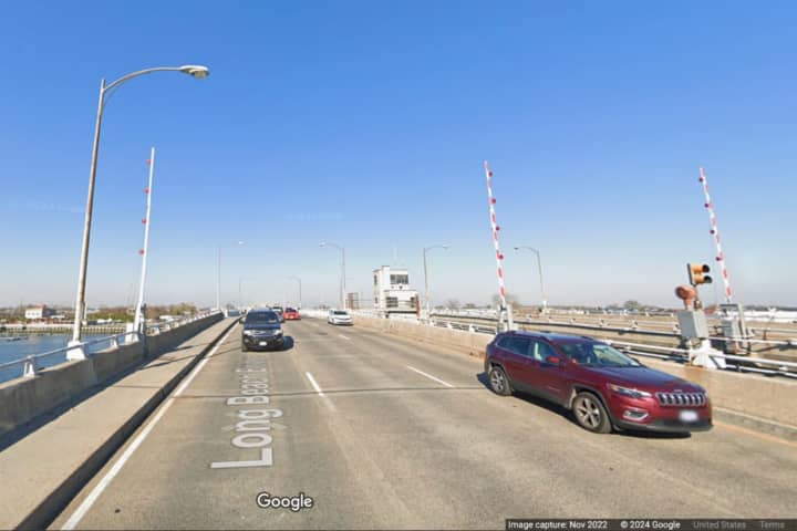 The Long Beach Bridge on Loop Parkway.&nbsp;