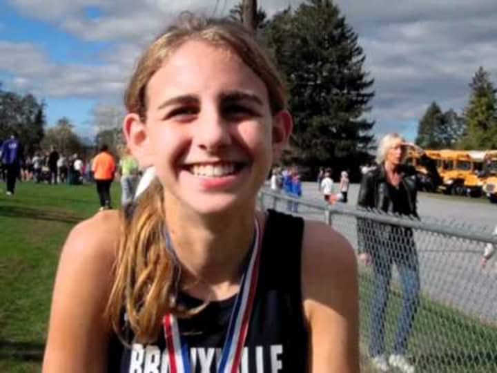 Bronxville&#x27;s Mary Cain finished fifth overall, and broke a junior record.