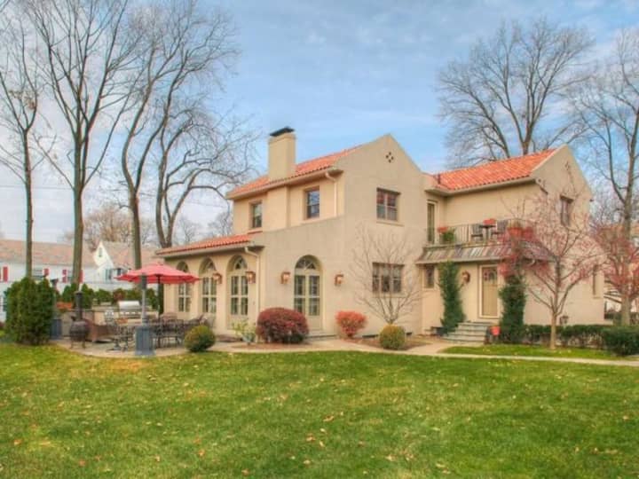 This Mount Vernon home is selling for more than $700,000.