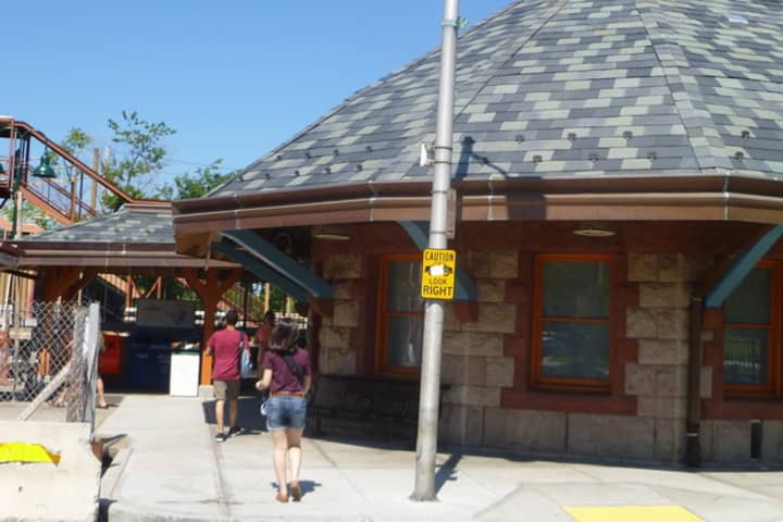 A $250,000 state grant will reimburse Tarrytown for more than 160 parking spaces it built near the Tarrytown Train Station in 2011.