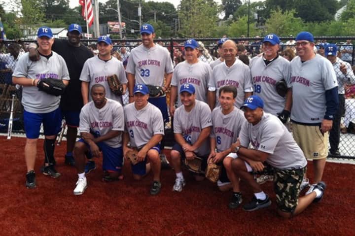 Participants in the 2015 WFAN All-Stars Celebrity Softball Game pose for a photo. This year&#x27;s game starts at 6 p.m., Thursday.