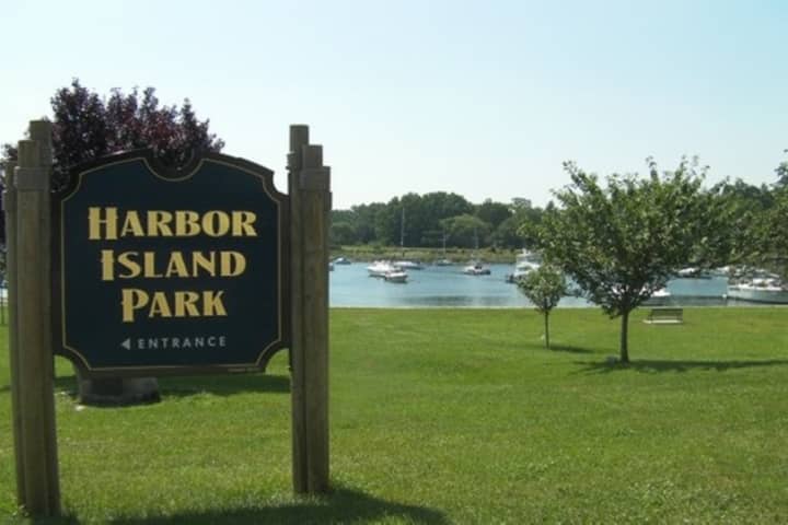 Come out to Harbor Island Park&#x27;s Summer Music Series kick off on Sunday, July 14, with the Ed Palermo Big Band. 