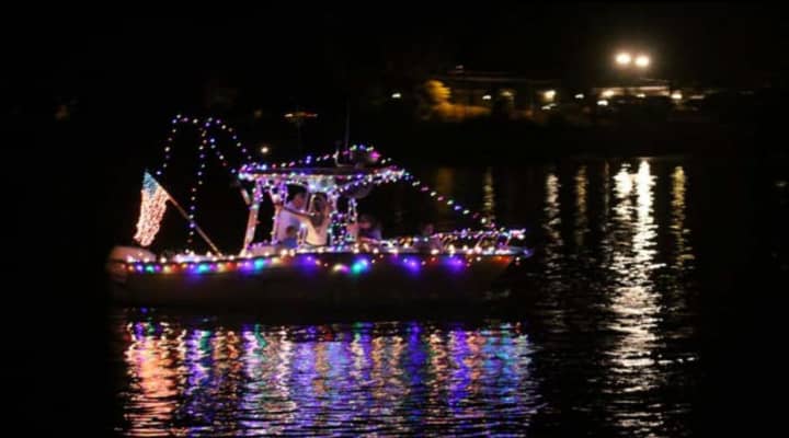 Just after sunset,  vessels will begin at the Hudson Park sundeck and parade westward along the New Rochelle&#x27;s shoreline.