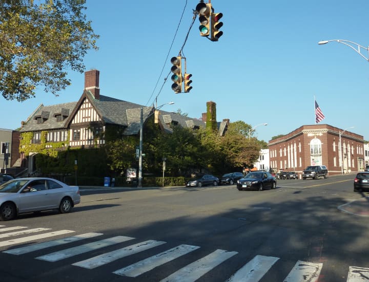 Traffic patterns in downtown Westport and along Post Road East will be examined in a study.