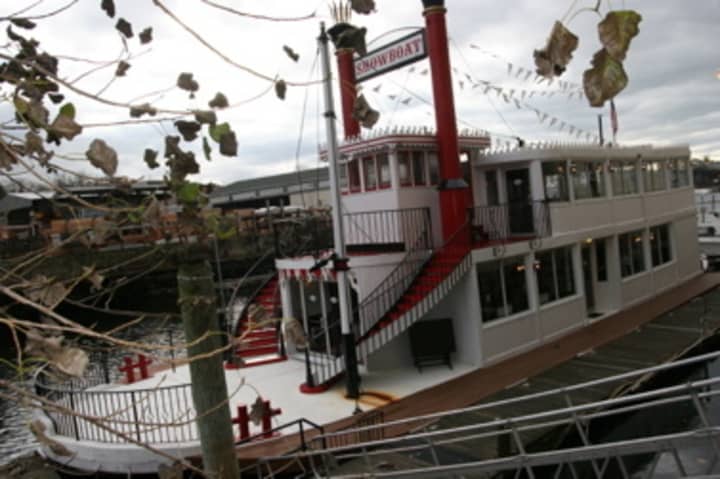 The owners of the Showboat are looking to set up shop as a permanent live music spot in the Port Chester town marina.