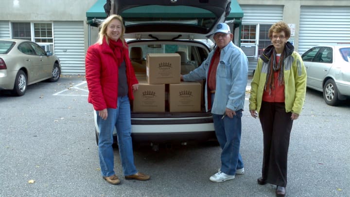 The Northeast Westchester Rotary Club raised $1,000 to purchase food for those in need.