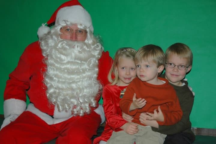 New Canaan kids can have breakfast and visit with Santa on Saturday, Dec. 14.
