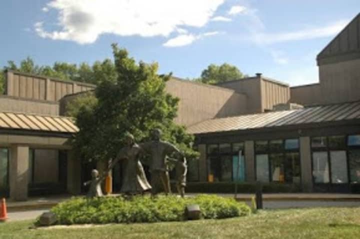 Scarsdale&#x27;s Jewish Community Center offers winter vacation mini-camp.