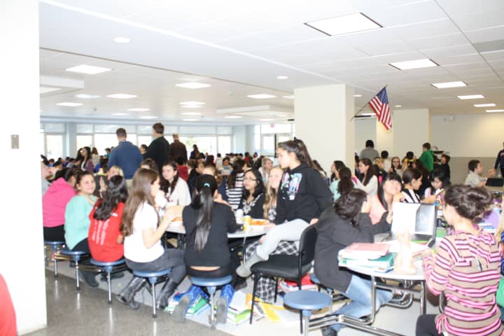 Last week, Eastchester Middle School students mixed it up during lunch periods.