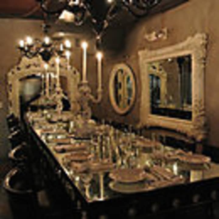 Rogue Oyster Bar and Brasserie recently received rave reviews from CTbites.com 