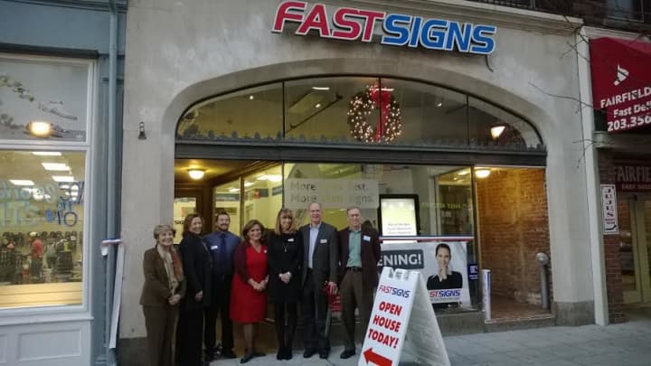 FastSigns held a ribbon cutting ceremony in honor of its grand opening recently.