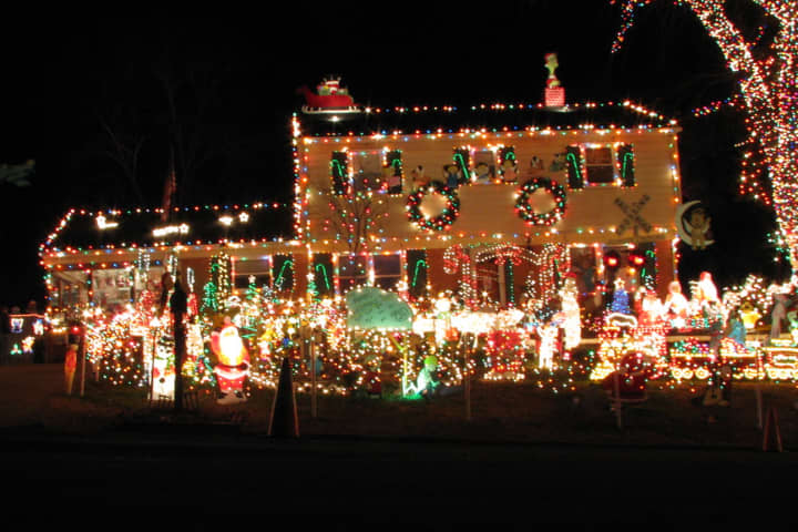 Check out some safety and energy tips for holiday lights from Connecticut Light &amp; Power.