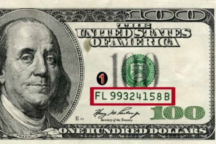 The Secret Service is warning Greenwich businesses and residents to be alert for counterfeit $100 bills.