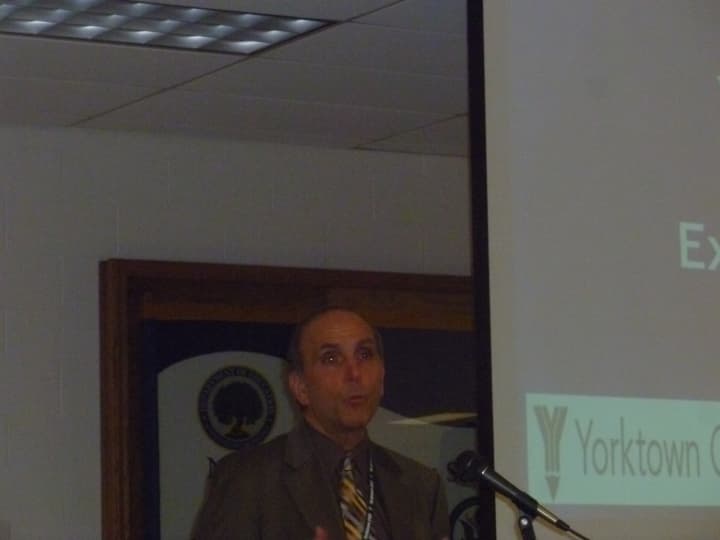 Dr. Ralph Napolitano explains the benefits of full day kindergarten at a meeting in Yorktown.