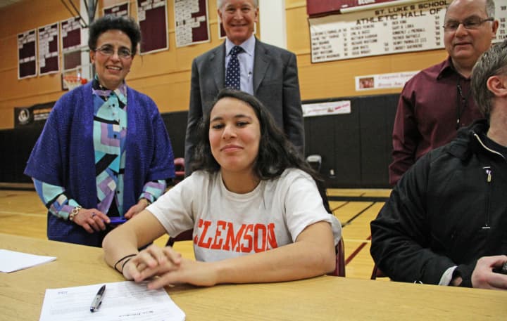 Salma Anastasio signs a letter to continue her soccer career at Clemson.