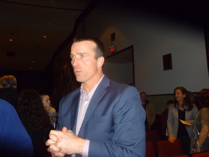 Former NBA player Chris Herren speaks to attendees after giving a speech on his battles with  drug addiction.