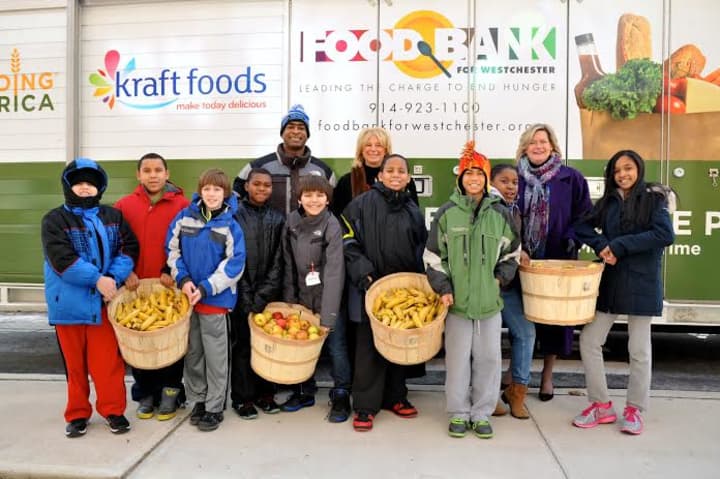 A new partnership between the Food Bank for Westchester and The Town of Greenburgh will make children ambassadors for eating healthy at home. 