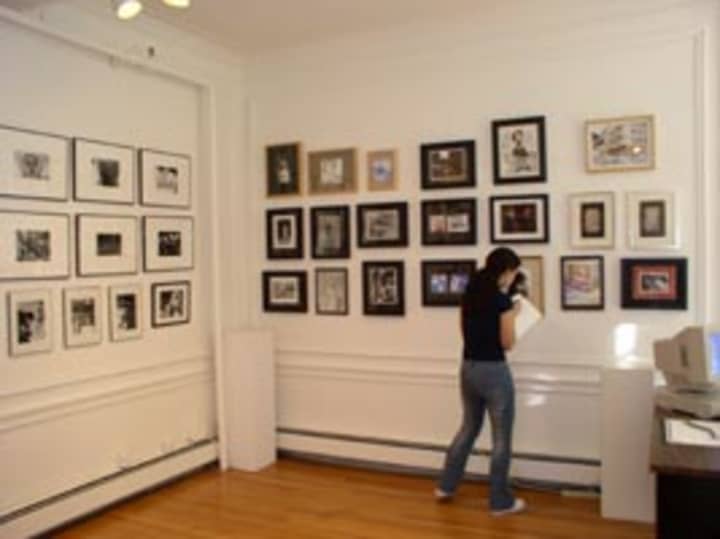 Pace University&#x27;s Choate House Gallery will host artwork of local artists from Briarcliff. 