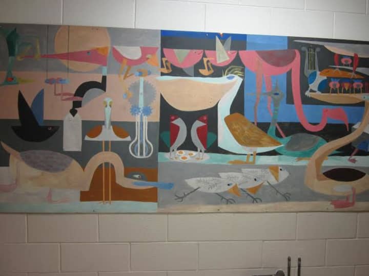 Pequenakonck Elementary School will hold a ceremony to formally dedicate a space for famous author and illustrator Robert McCloskey&#x27;s mural. 