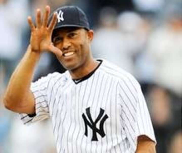 Mariano Rivera and his wife, Clara, will be honored by Iona College.