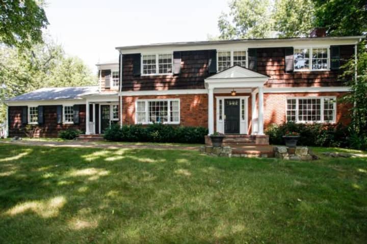 31 Hawthorne Place, Briarcliff Manor
