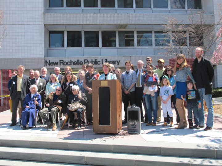 The city of New Rochelle has inducted 15 new members into the Walk of Fame.