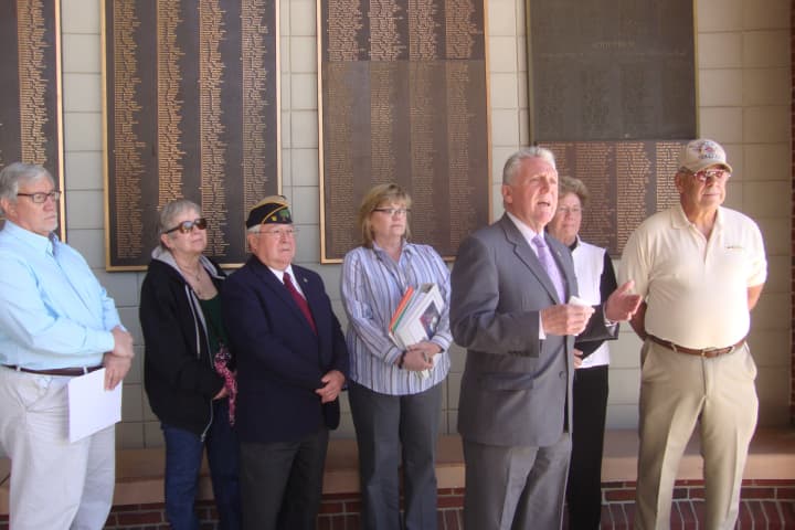 Mayor Harry Rilling and members of the Norwalk Veterans Memorial Committee announce plans to update the names on the Veterans; Plaques outside City Hall.