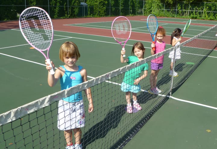 Sign up for Greenwich Parks and Rec tennis clinics now.
