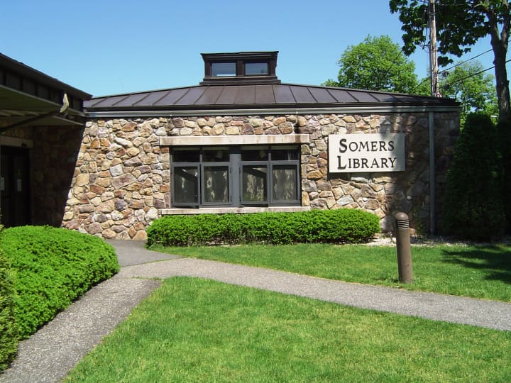 Somers Library will host a performance by the Hudson Bells. 