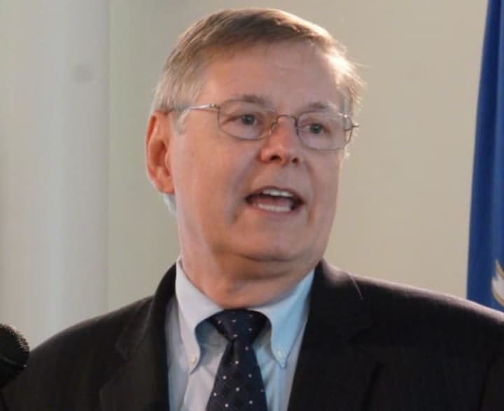 Stamford Mayor David Martin to appear before a U.S. Senate committee hearing Thursday and make a pitch for more spending on rail infrastructure.