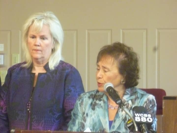 Cortlandt Supervisor Linda Puglisi and U.S. Rep. Nita Lowey at a press conference advocating more resources to combat heroin.