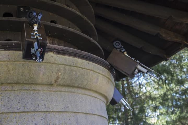 Moore&#x27;s Diacousticon in Caramoor&#x27;s Sense Circle is made up of microphones, loudspeakers and simple robotic musical instruments. It listens to its surroundings and generates sonic responses.