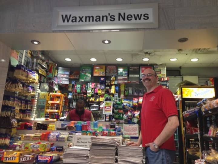 Gary Waxman has sold the newsstand he has owned at the White Plains train station for 32 years. 