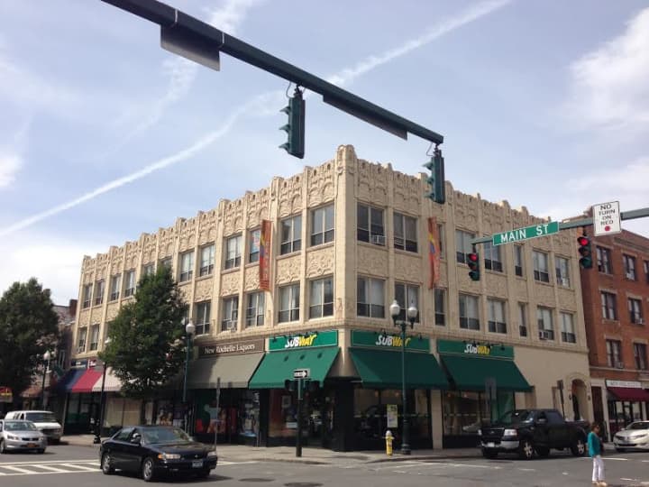 Ariel Property Advisors sold 81 Centre Avenue on the corner of Main Street in downtown New Rochelle for $2.95 million.