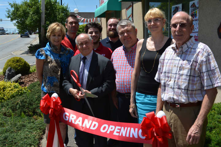 A ribbon cutting was held to celebrate the renovation of the Bedford Hills Wallauer&#x27;s.