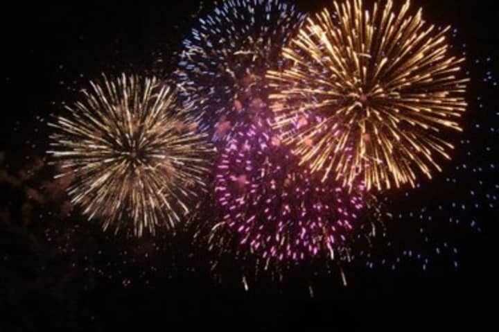 Stamford will decide by 2 p.m. Thursday whether the fireworks will go ahead later Thursday evening or be postponed until Saturday due to possible thunderstorms.