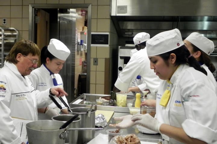 Monroe Colleges student-run restaurant The Dining Lab received a positive review in The New York Times, adding to the list of high praise for the college&#x27;s culinary arts program.