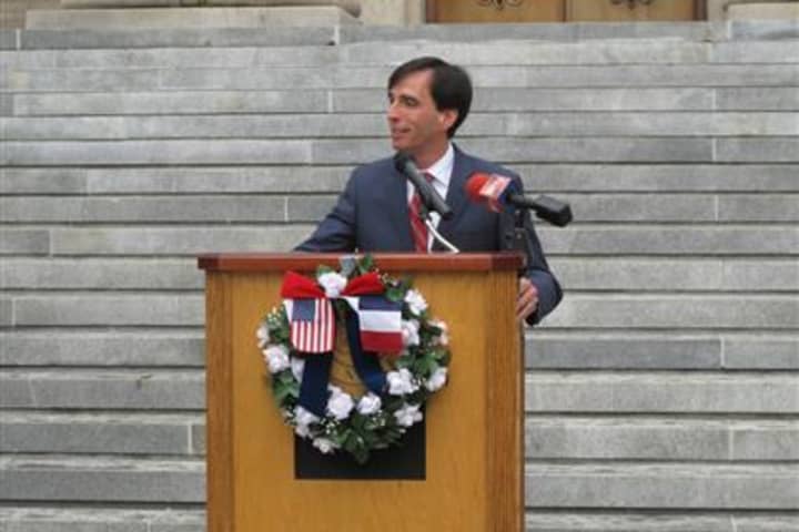 Mayor Noam Bramson opened the program with greetings from the City of New Rochelle