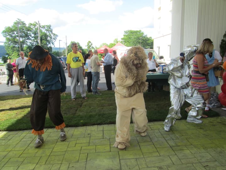 Characters from The Wizard of Oz at the grand opening of a Holiday Inn Express in Peekskill.