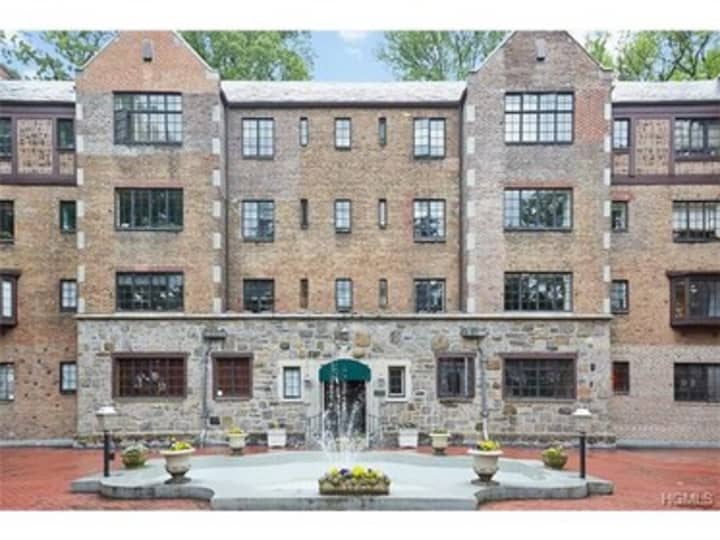 A condo at 915 Wynnewood Road in Pelham is open for viewing on Sunday.