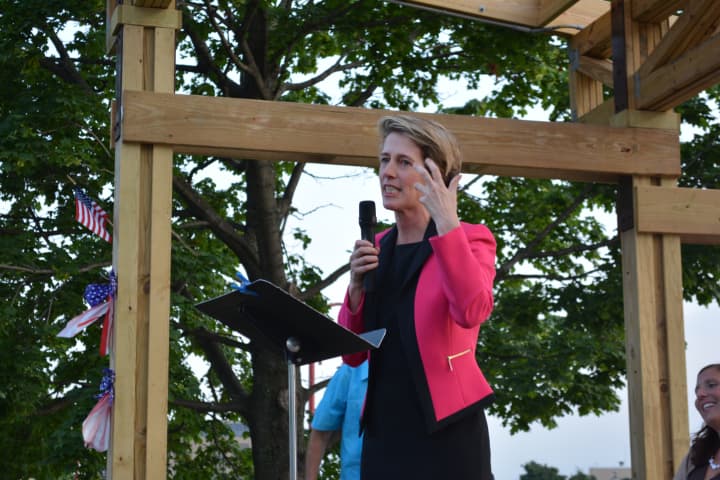 Zephyr Teachout speaks at a rally in Ossining.