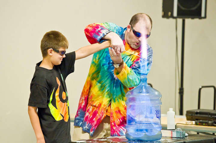 Children are invited to take place in an event with Science-tellers on Wednesday, Aug. 13. 