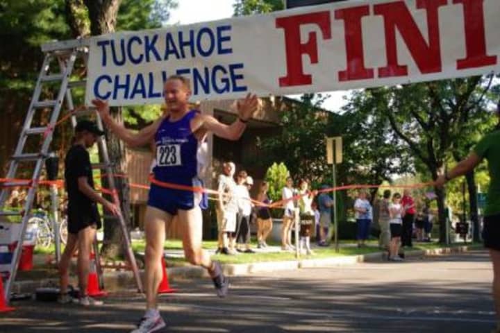 Finishers at last year&#x27;s Tuckahoe Road Race.