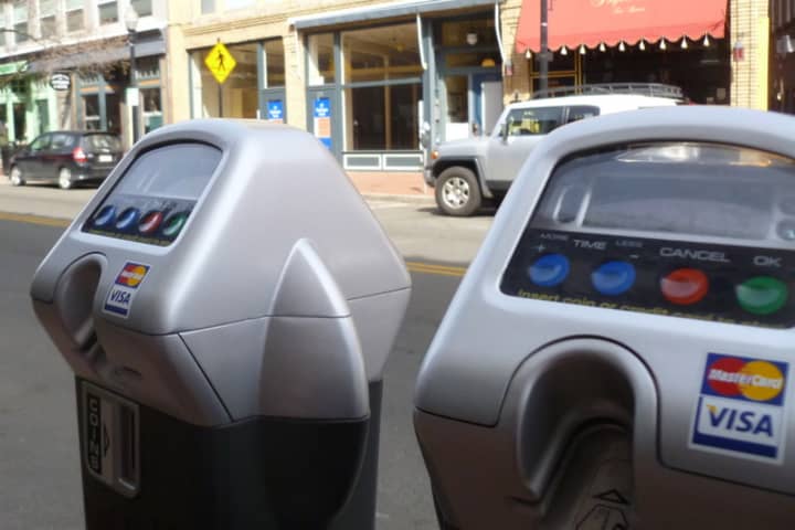 New technology will update drivers around Norwalk about parking conditions in real time. 