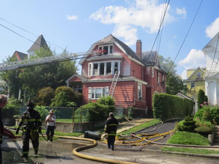 The Mount Vernon fire left 10 residents homeless.