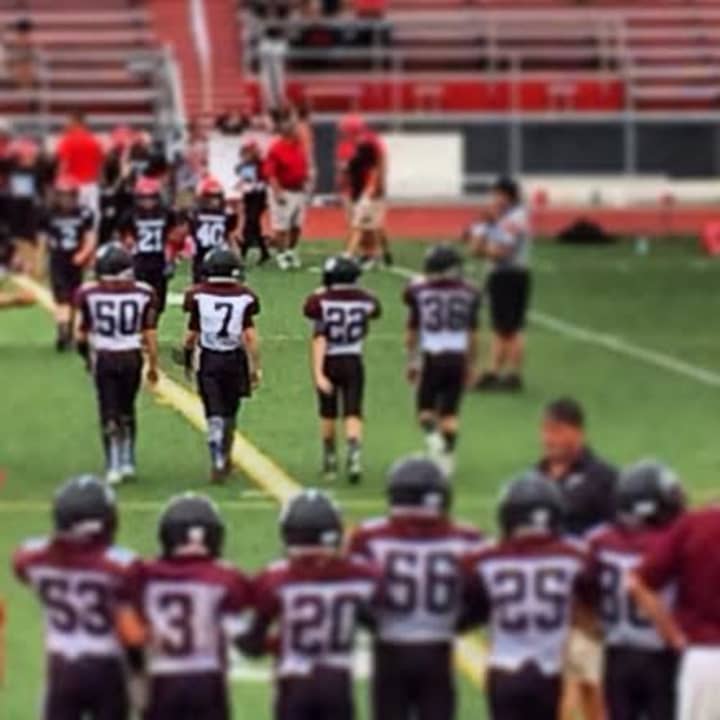 The Fairfield Pee Wee team gets ready to take on Pomperaug.