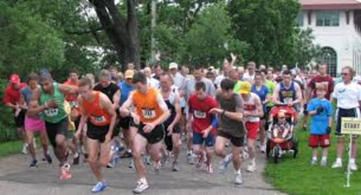 Participate in a five mile race at Muscoot Farm. 