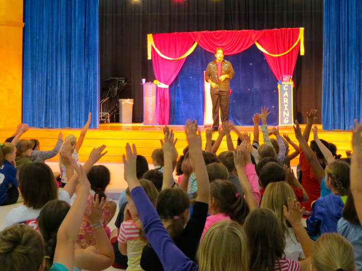 &quot;Magic&quot; Jim Vagias performed magic tricks during an anti-bullying presentation at Carrie E. Tompkins Elementary School.