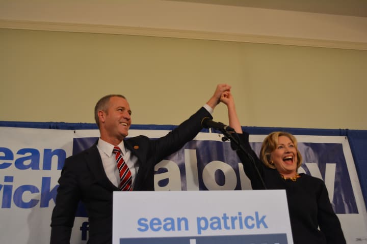 Hillary Clinton appears at a rally for Rep. Sean Patrick Maloney.
